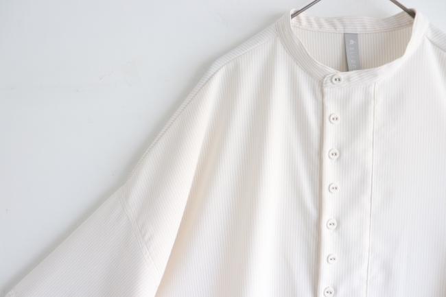 ピンストライプ　ラウンドヘムオーバーシャツ　(オフホワイト)