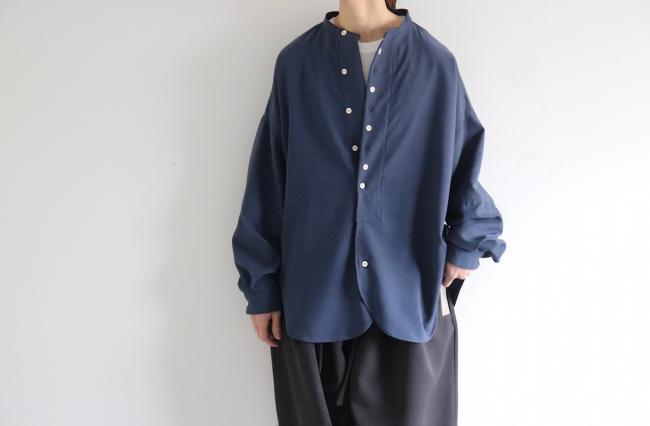 ピンストライプ　ラウンドヘムオーバーシャツ　(グレイッシュネイビー)