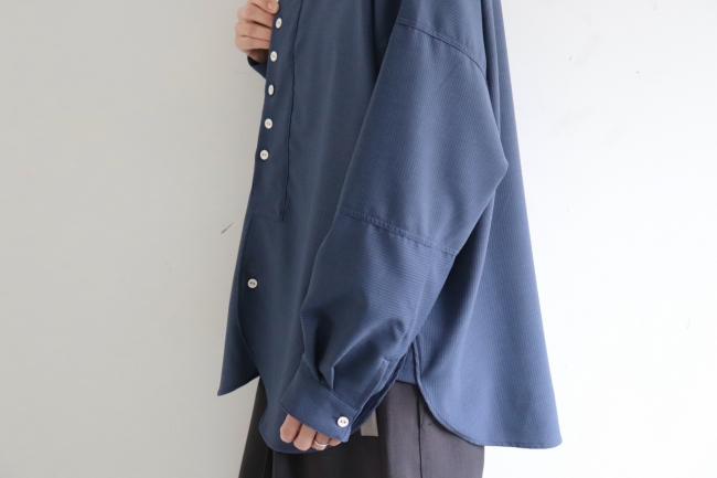ピンストライプ　ラウンドヘムオーバーシャツ　(グレイッシュネイビー)