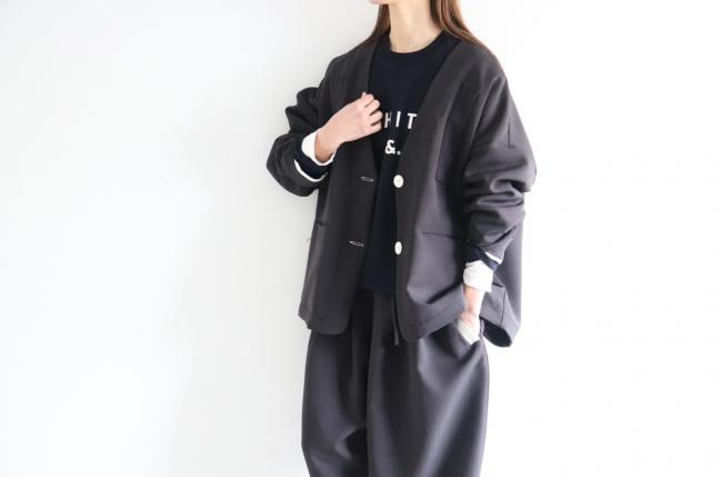 2つ釦ワイドボックスジャケット　(アッシュブラック)　ミディアム丈