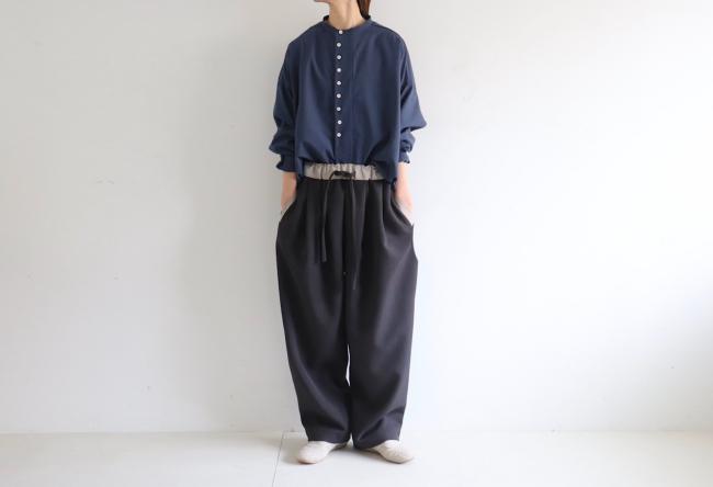 バイカラータックワイドパンツ フルレングス 　(アッシュブラック)