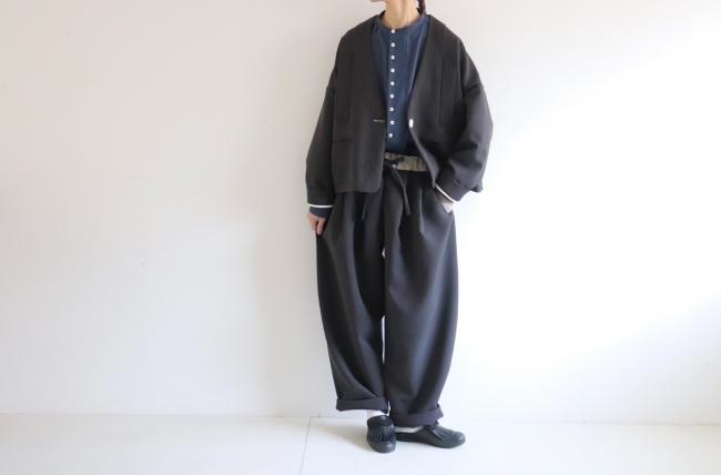 バイカラータックワイドパンツ フルレングス 　(アッシュブラック)