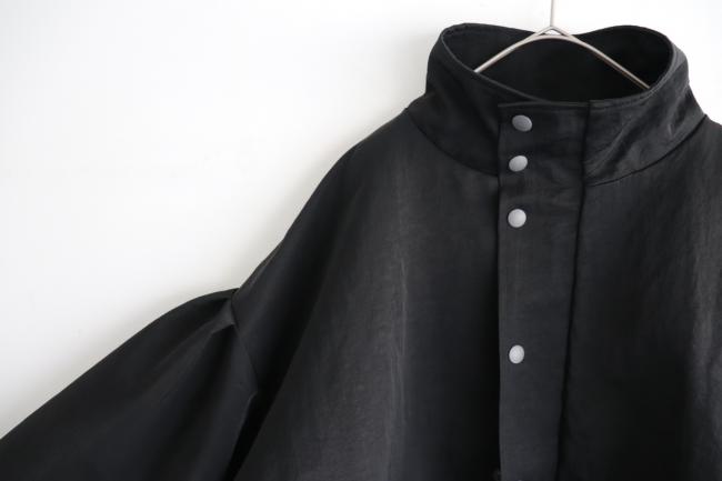 ボリュームスリーブアノラックオーバーブルゾン　(ブラック)