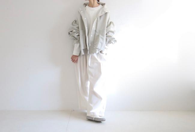 ボリュームスリーブアノラックオーバーブルゾン　(グレージュ)