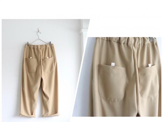 フラップポケットルーズタックパンツ　(チノベージュ)