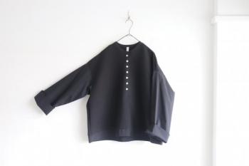 布帛コンビヘンリーカットソー(ブラック)