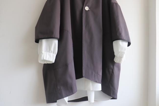 一つ釦ローブカーディガン (アッシュブラック)