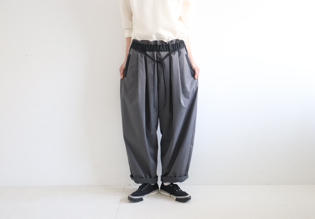 メローフリルウエストコンビタックパンツ　(スミクロ)
