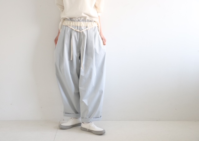 メローフリルウエストコンビタックパンツ　(サックスブルー)