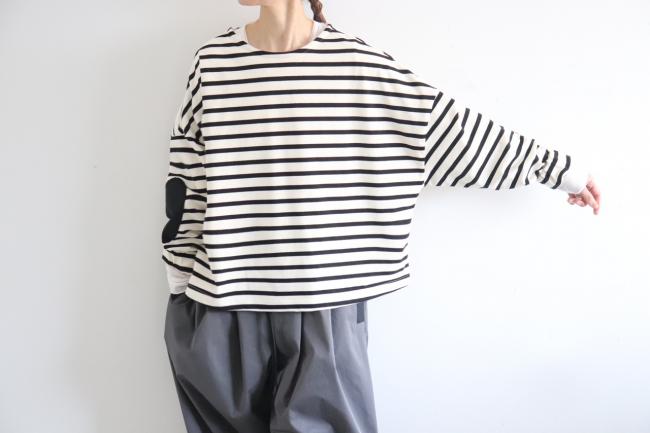 エルボーバッチボーダーワイドカットソー (ブラック×アイボリー)