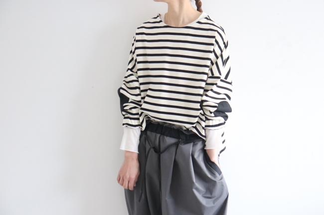 エルボーバッチボーダーワイドカットソー (ブラック×アイボリー)