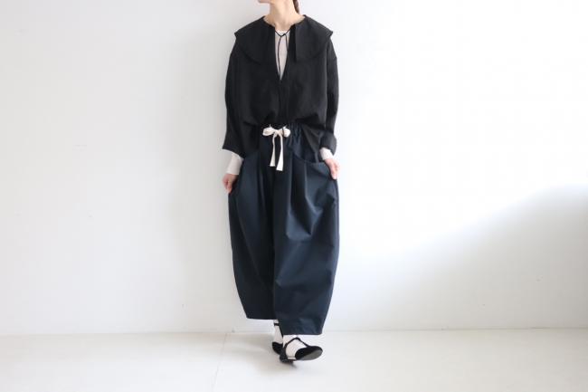 クロップドエッグパンツ　(ダークネイビー)