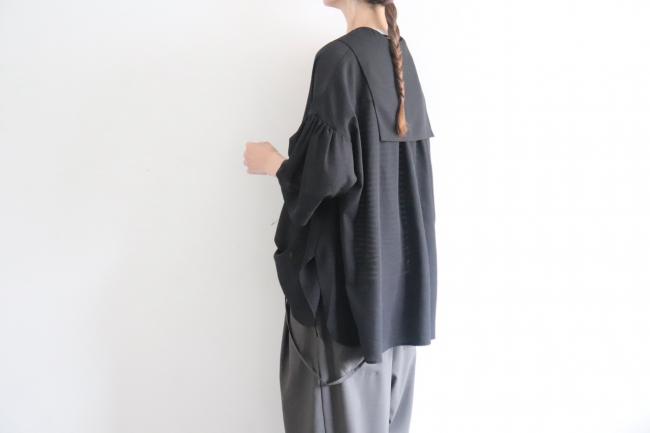 セーラーカラーサーキュラーシャツ (ブラック)