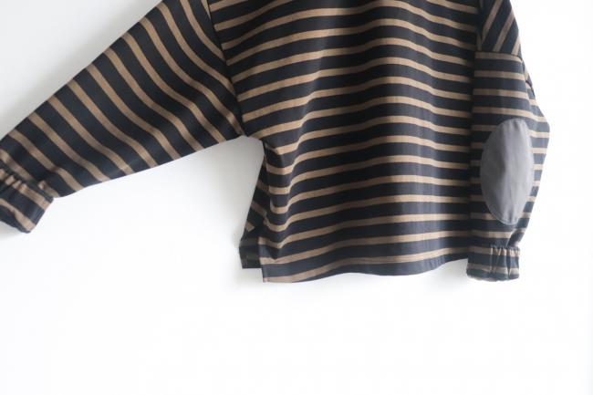 エルボーバッチボーダーワイドカットソー (ブラック×モカ)