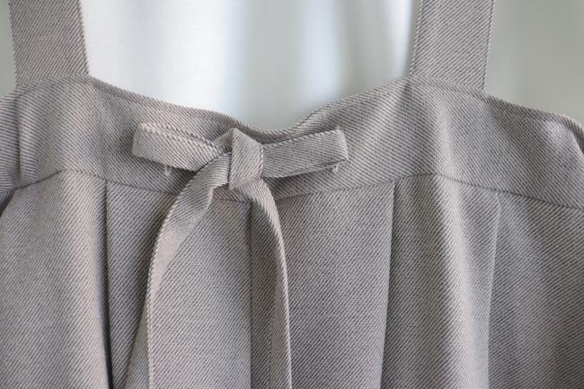 サスペンダータックパンツ (スモーキーグレージュ)