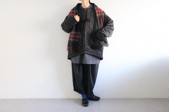 インナーボアキルティングハーフコート　(ブラック) ダイヤ柄