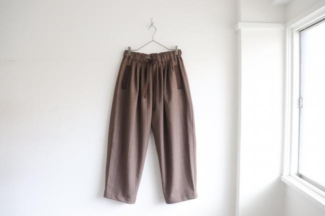 ウールライクメニータックパンツ 　フルレングス 　(ブラウンストライプ)
