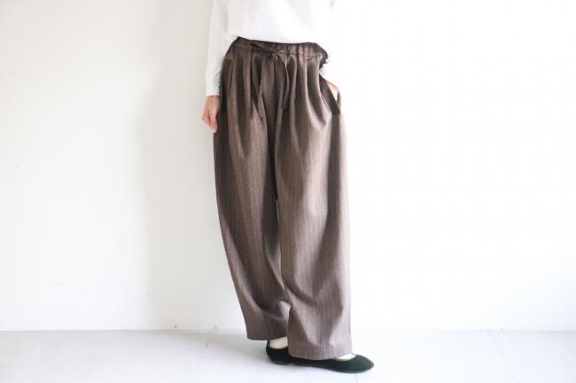 ウールライクメニータックパンツ 　フルレングス 　(ブラウンストライプ)