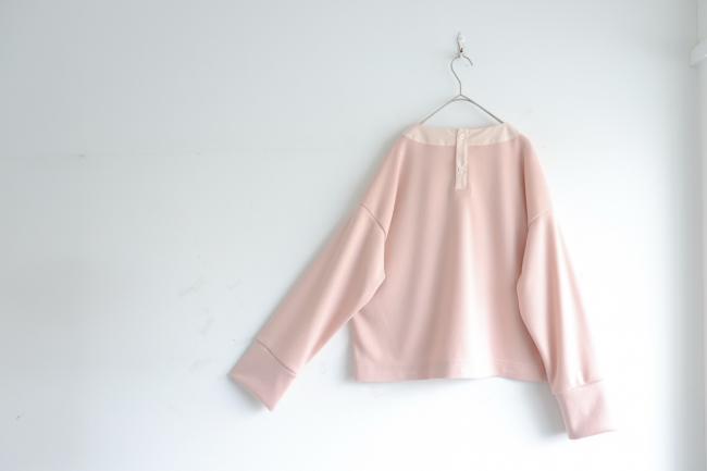 ポケ付きワイドショートニット　(ウオームピンク×アッシュピンク)