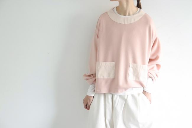 ポケ付きワイドショートニット　(ウオームピンク×アッシュピンク)