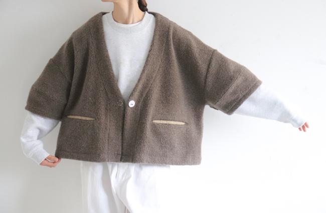ランタンスリーブボアカーディガン　(モカブラウン)